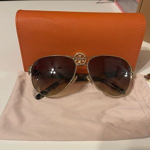 Tory Burch Aviator Sunglasses